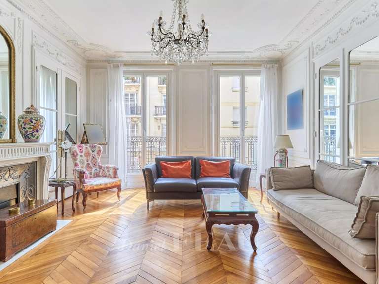 Appartement Paris 16e - 4 chambres - 182m²