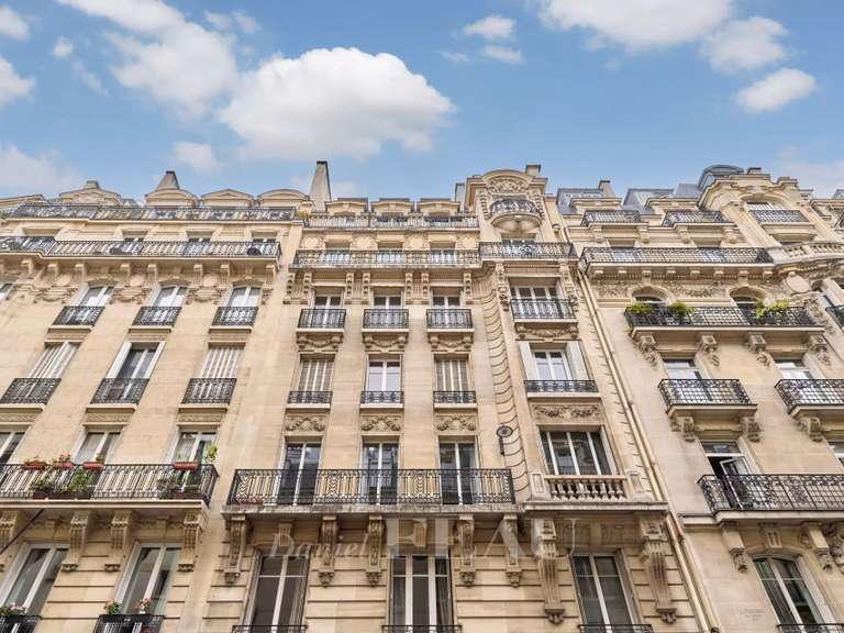 Appartement Paris 16e - 4 chambres - 182m²