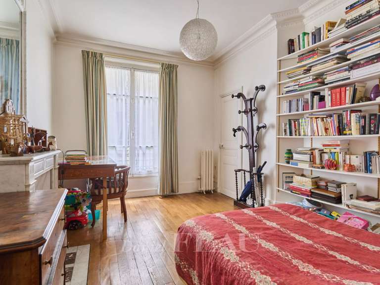 Appartement Paris 16e - 4 chambres - 182m²