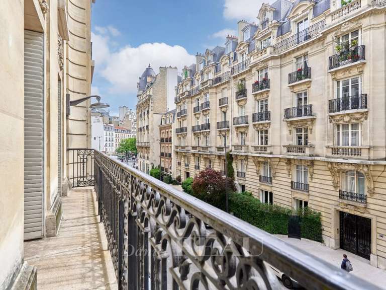 Appartement Paris 16e - 4 chambres - 182m²