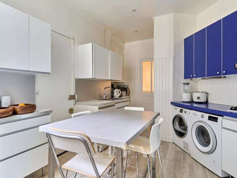 Appartement Paris 16e - 4 chambres - 182m²