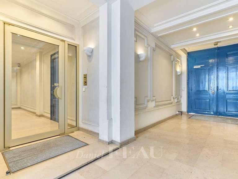 Appartement Paris 16e - 3 chambres - 124m²