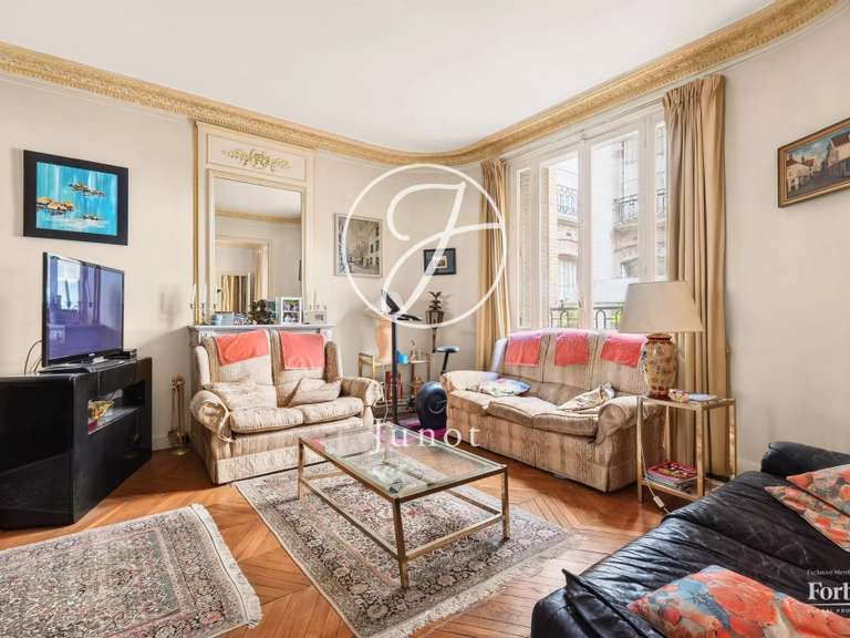 Appartement Paris 16e - 2 chambres - 104m²