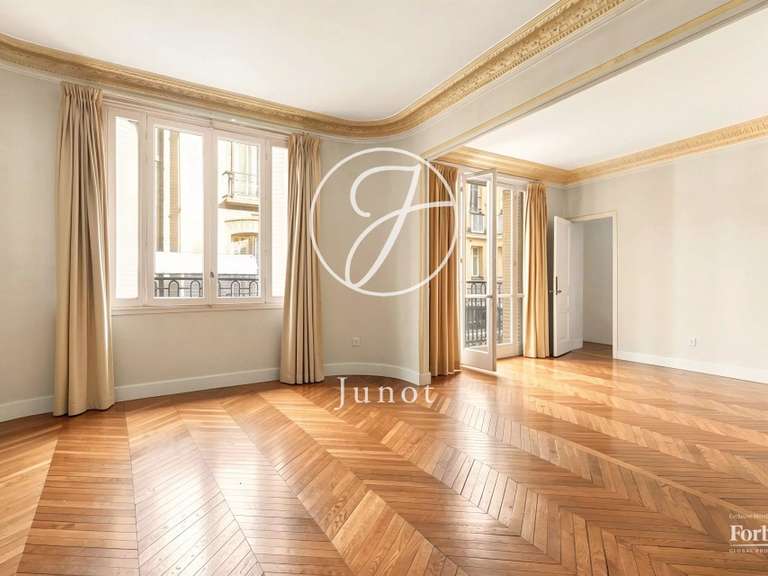 Appartement Paris 16e - 2 chambres - 104m²