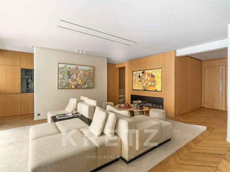 Appartement Paris 16e - 2 chambres - 130m²