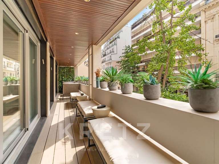 Appartement Paris 16e - 2 chambres - 130m²