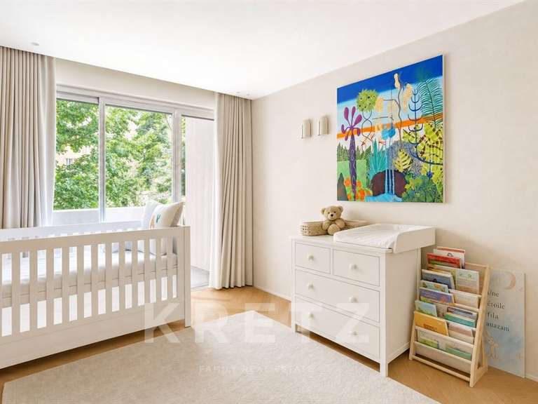 Appartement Paris 16e - 2 chambres - 130m²