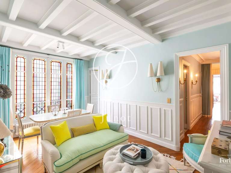 Appartement Paris 16e - 3 chambres - 84m²