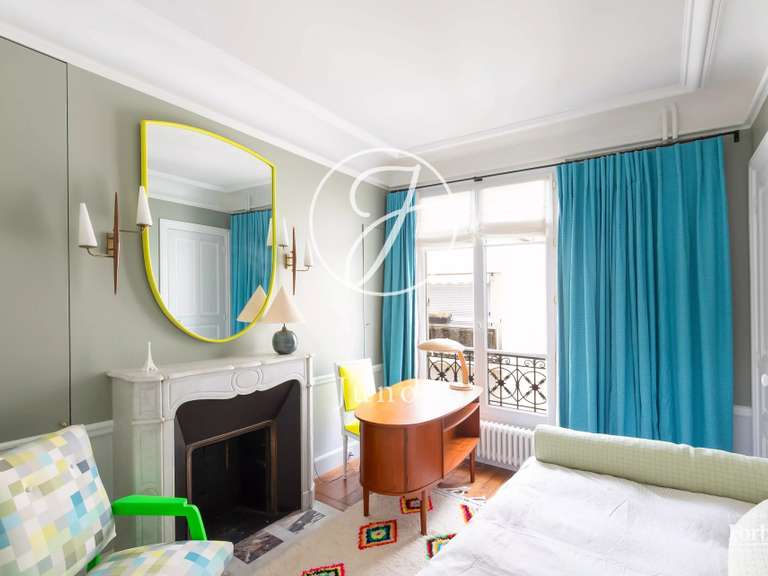 Appartement Paris 16e - 3 chambres - 84m²