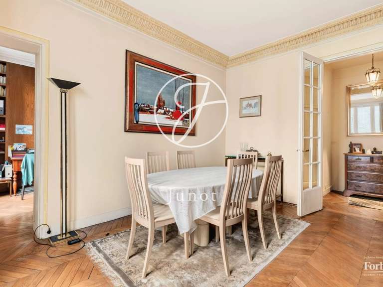 Appartement Paris 16e - 3 chambres - 104m²
