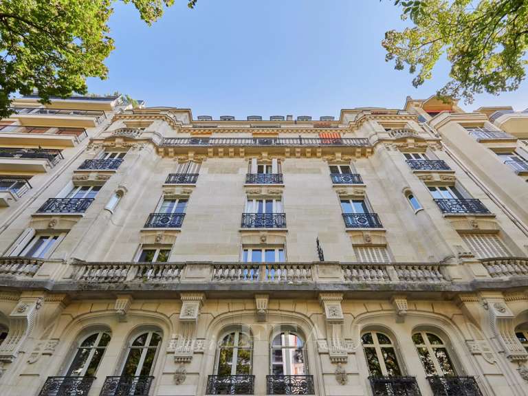 Appartement Paris 16e - 3 chambres - 138m²