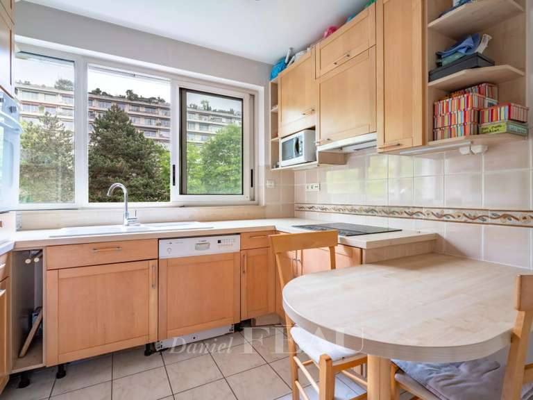 Appartement Paris 16e - 2 chambres - 102m²
