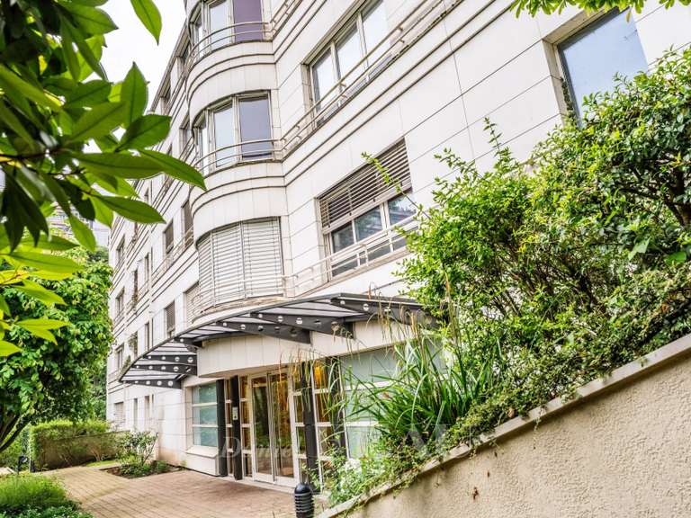 Appartement Paris 16e - 2 chambres - 102m²