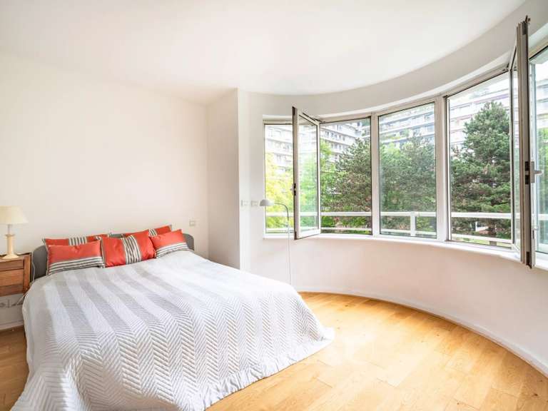 Appartement Paris 16e - 2 chambres - 102m²