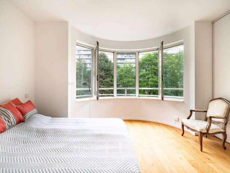 Appartement Paris 16e - 2 chambres - 102m²