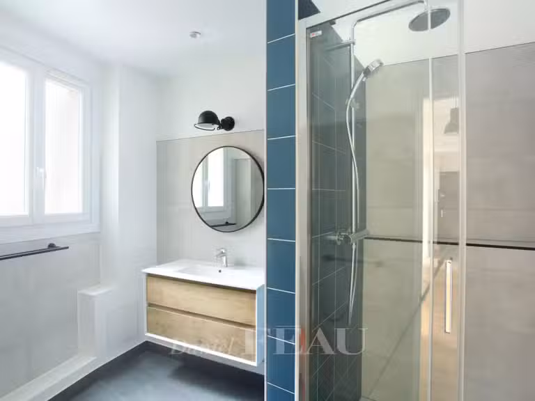 Appartement Paris 16e - 2 chambres - 76m²