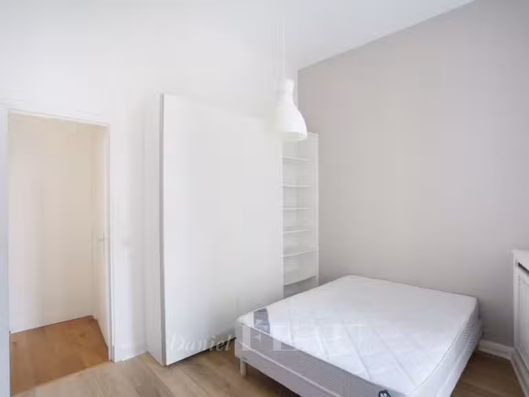 Appartement Paris 16e - 2 chambres - 76m²