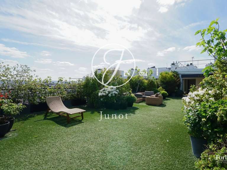 Appartement Paris 16e - 3 chambres - 169m²