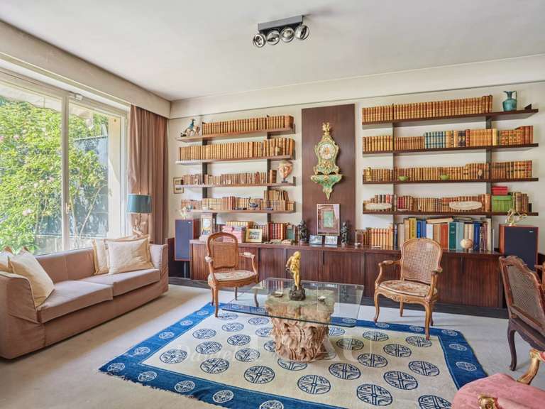 Appartement Paris 16e - 3 chambres - 123m²