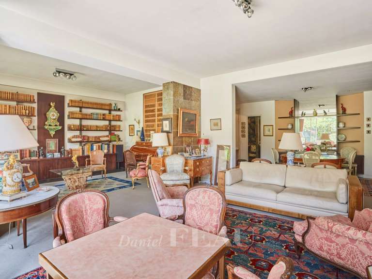 Appartement Paris 16e - 3 chambres - 123m²