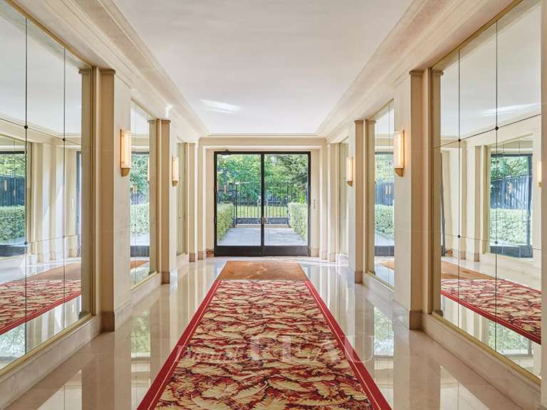 Appartement Paris 16e - 3 chambres - 123m²