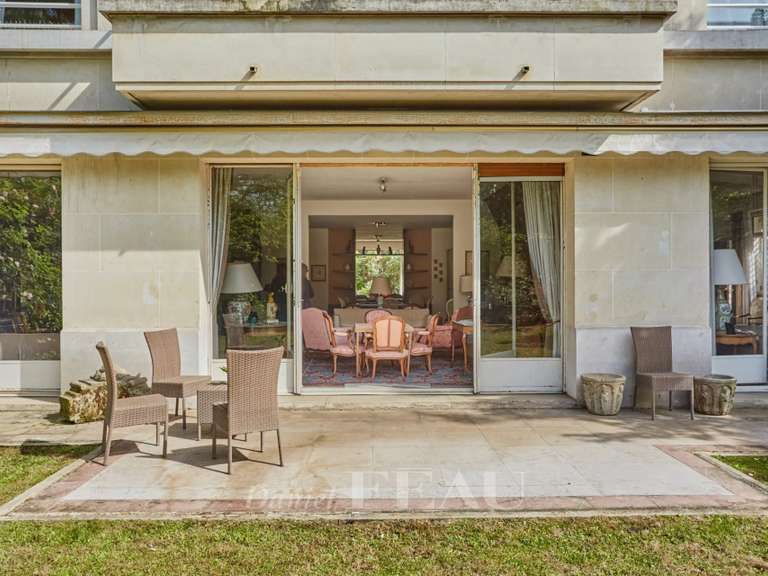 Appartement Paris 16e - 3 chambres - 123m²