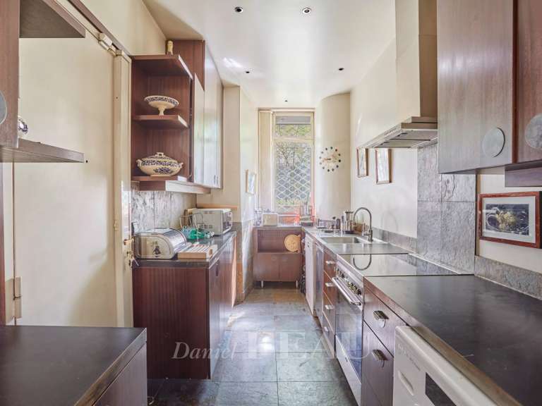 Appartement Paris 16e - 3 chambres - 123m²