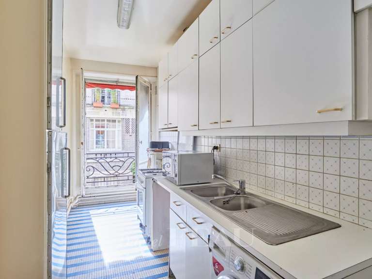 Appartement Paris 16e - 3 chambres - 127m²