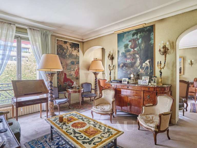 Appartement Paris 16e - 3 chambres - 127m²