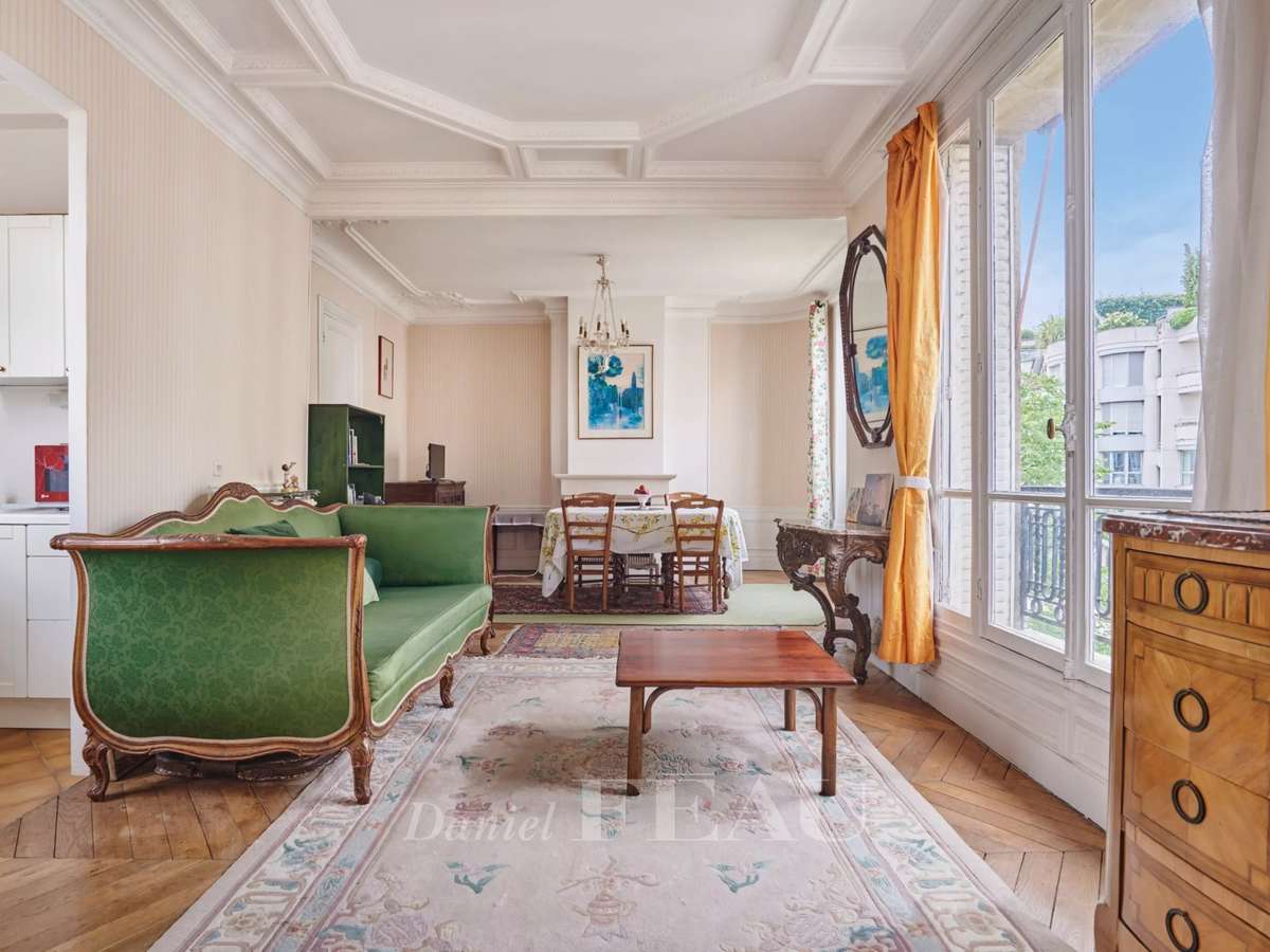 Apartment Paris 16e