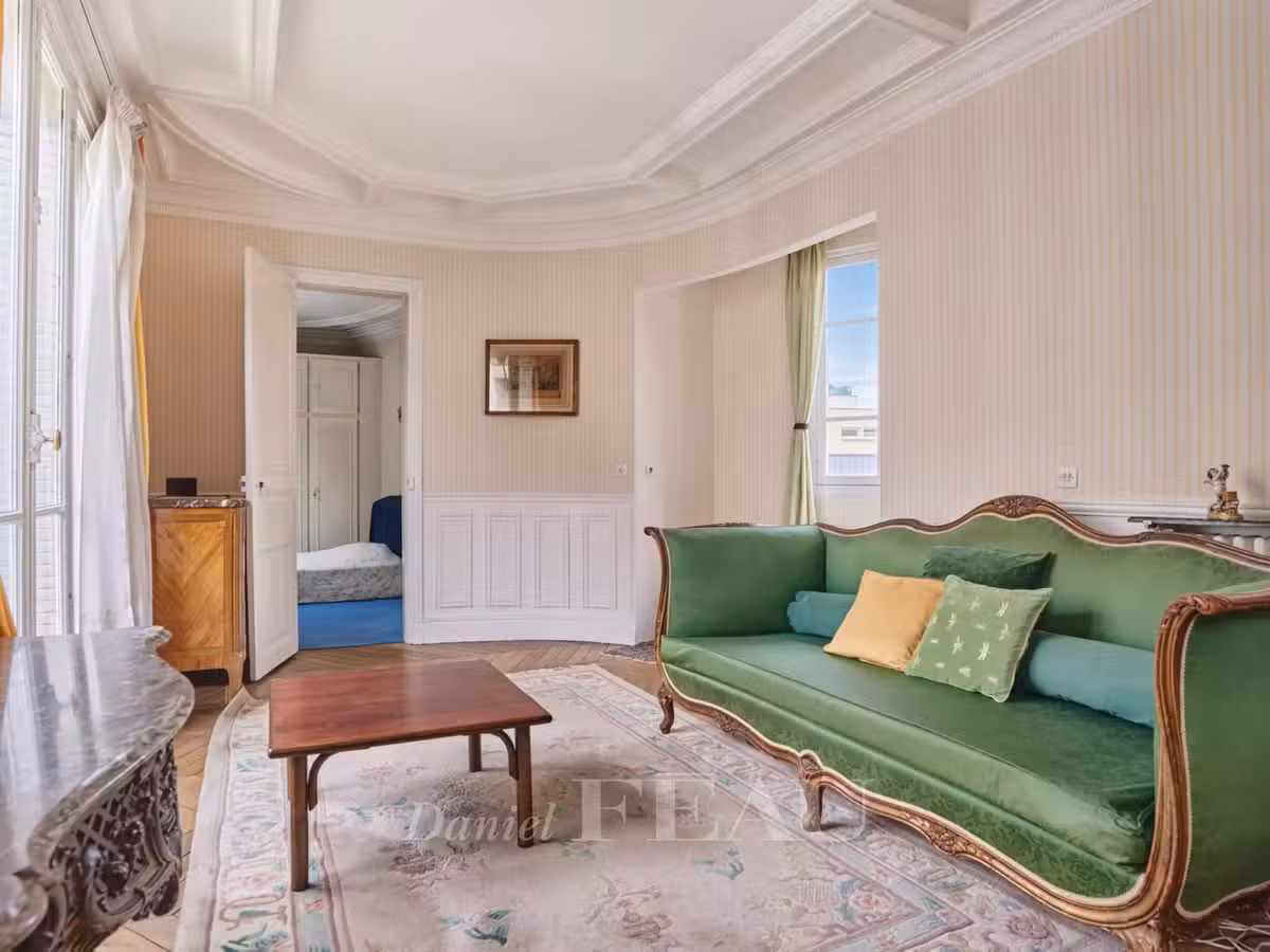 Apartment Paris 16e