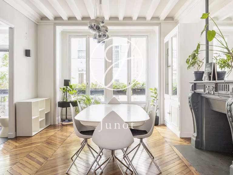 Appartement Paris 16e - 4 chambres - 144m²