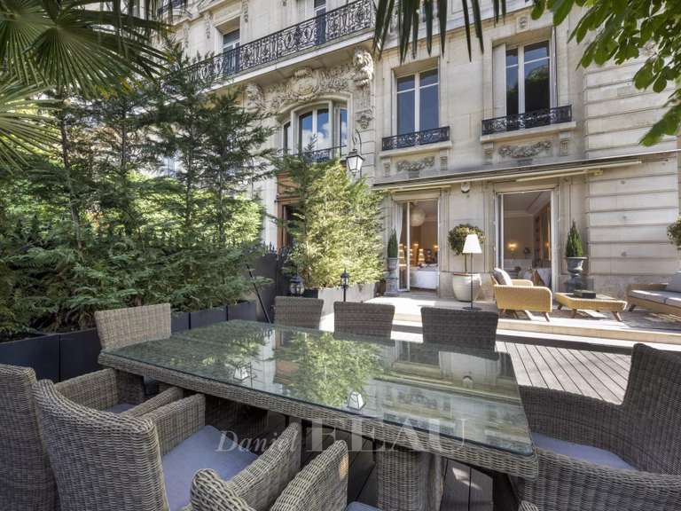 Appartement Paris 16e - 4 chambres - 248m²