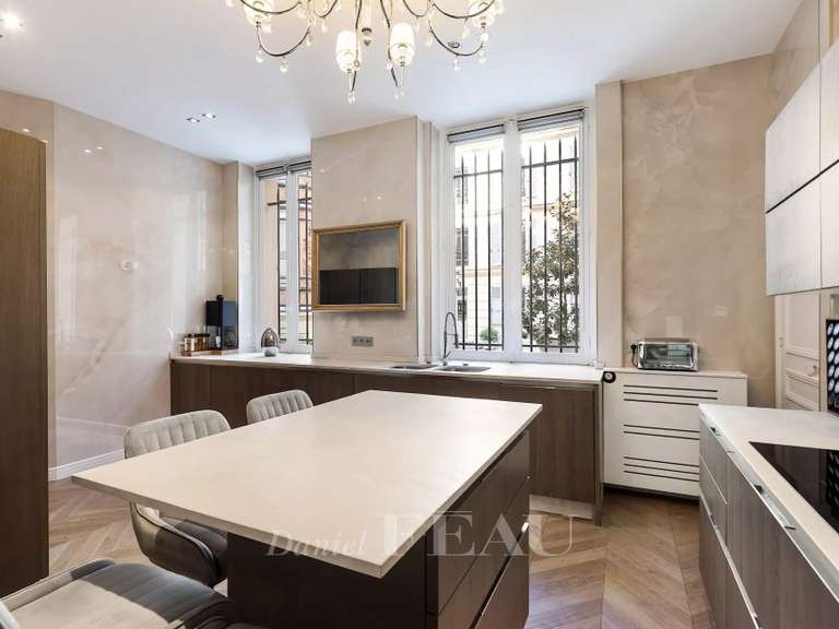 Appartement Paris 16e - 4 chambres - 248m²