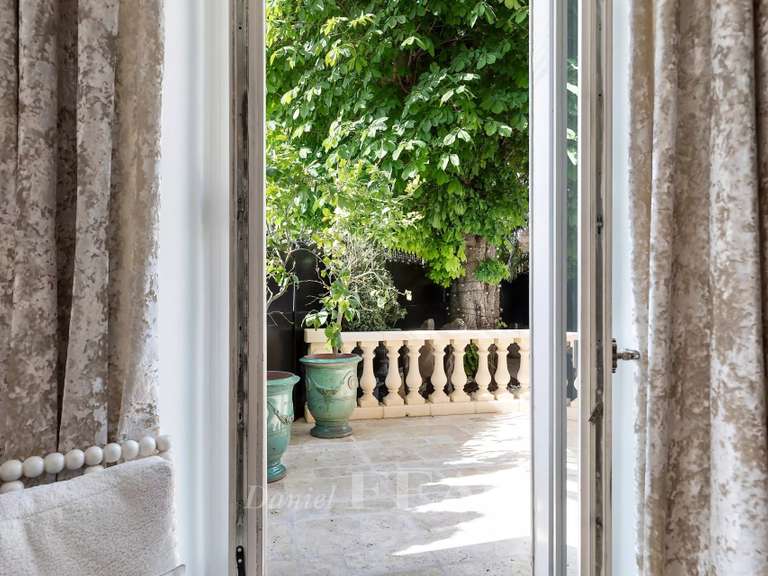 Appartement Paris 16e - 4 chambres - 248m²