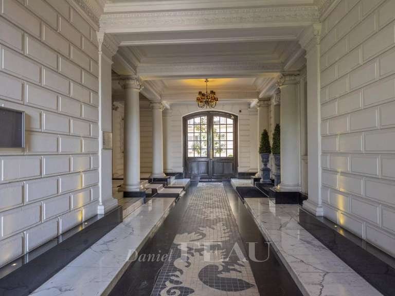 Appartement Paris 16e - 4 chambres - 248m²