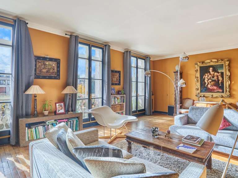 Appartement Paris 16e - 5 chambres - 225m²