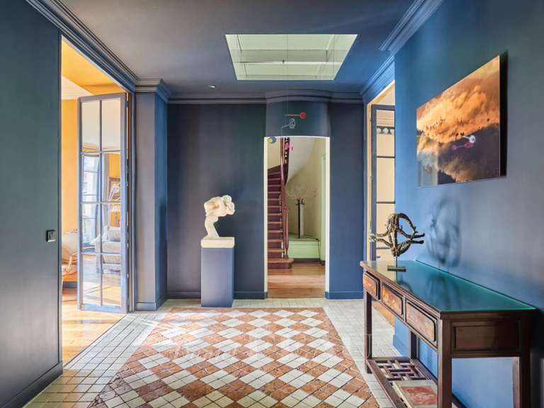 Appartement Paris 16e - 5 chambres - 225m²