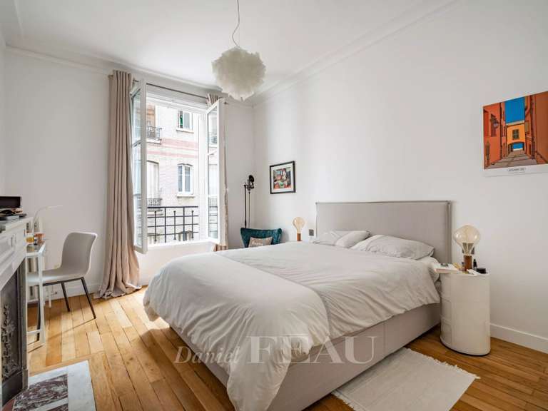 Appartement Paris 16e - 4 chambres - 201m²