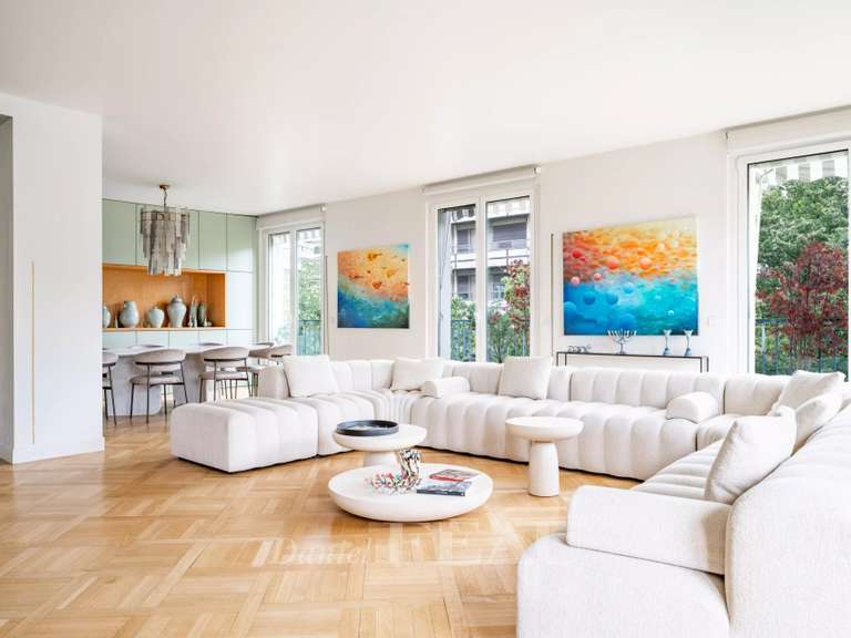 Appartement Paris 16e - 3 chambres - 194m²