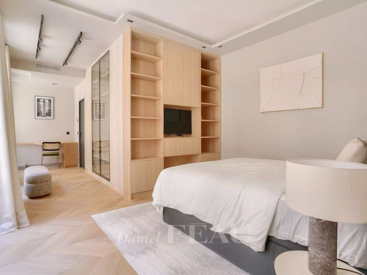 Apartment Paris 16e