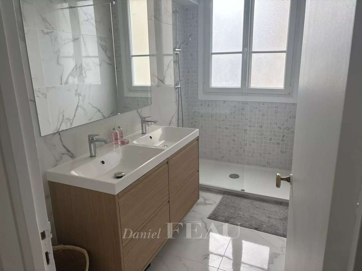 Apartment Paris 16e