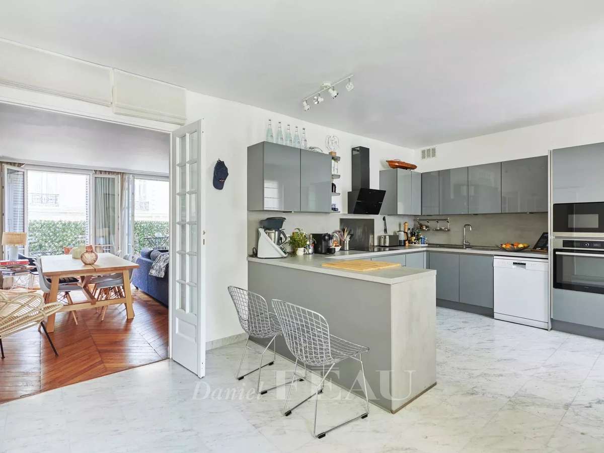 Apartment Paris 16e