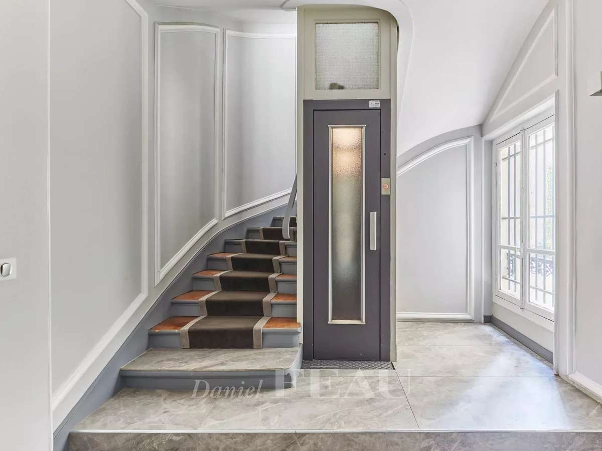 Apartment Paris 16e