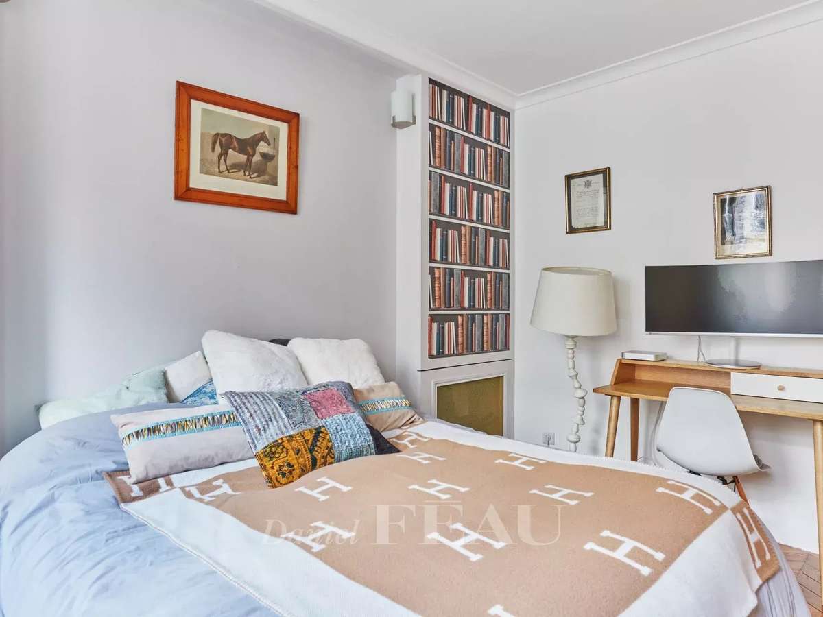Apartment Paris 16e