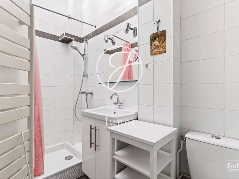 Appartement Paris 16e - 3 chambres - 117m²