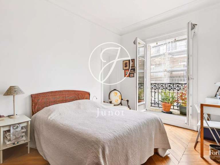 Appartement Paris 16e - 3 chambres - 117m²