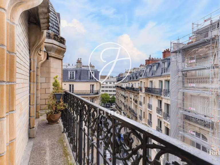 Appartement Paris 16e - 3 chambres - 117m²
