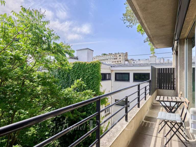 Appartement Paris 16e - 4 chambres - 119m²