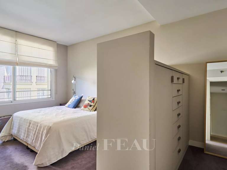 Appartement Paris 16e - 4 chambres - 119m²